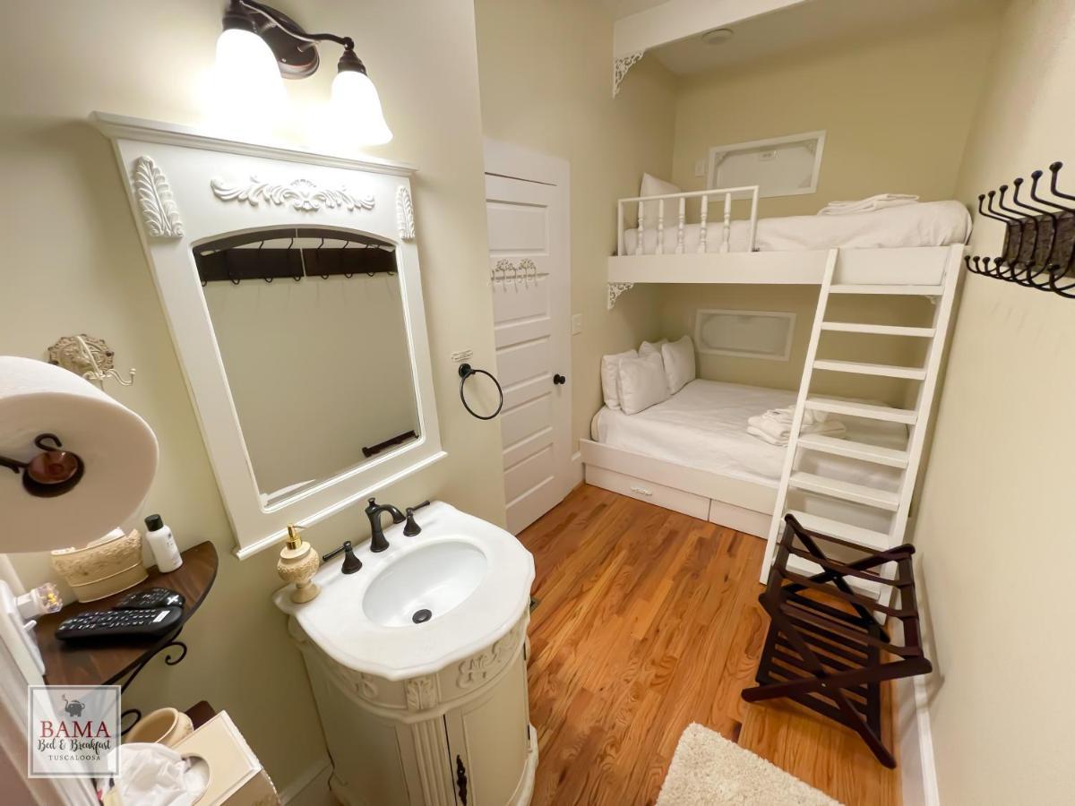 Bama Bed And Breakfast - Magnolia Family Suite 터스컬루사 외부 사진