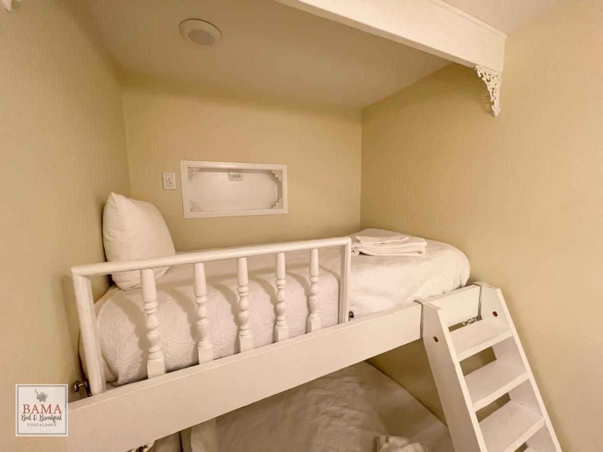 Bama Bed And Breakfast - Magnolia Family Suite 터스컬루사 외부 사진